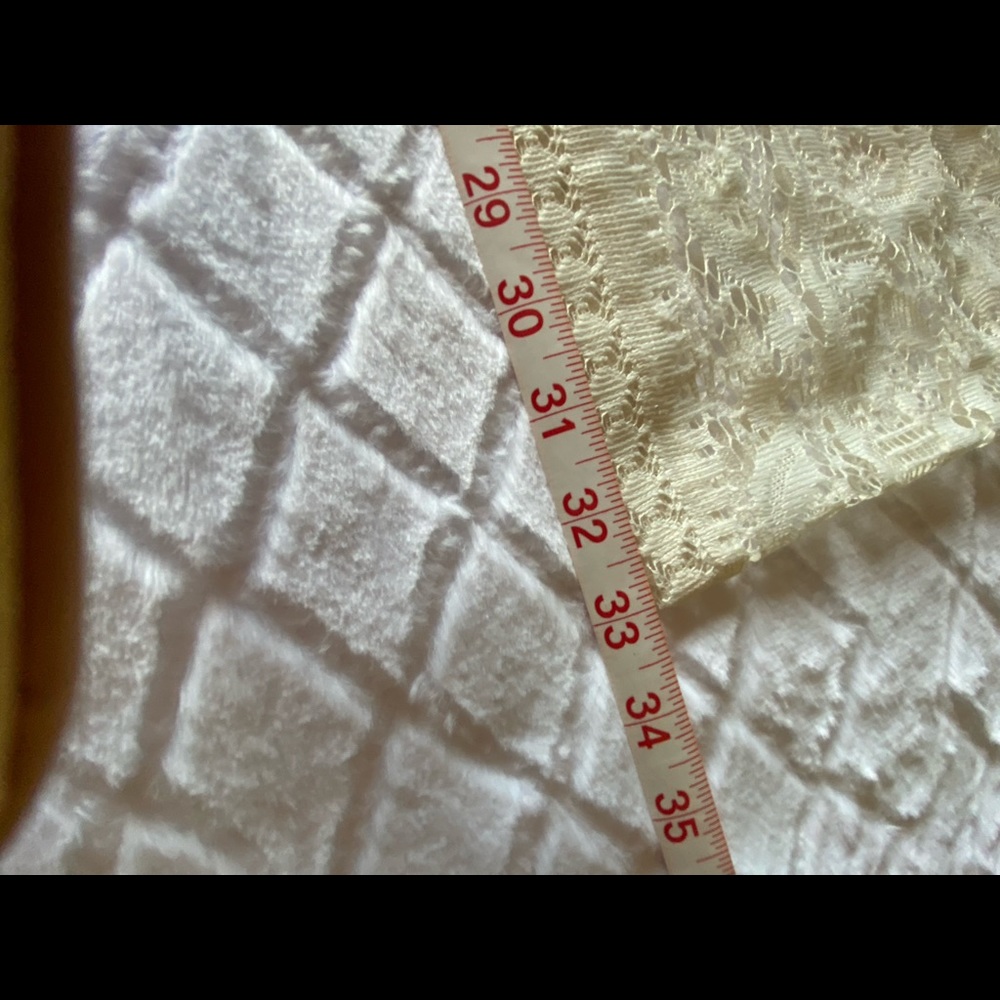 Handmade table runner - Picture 4 of 7